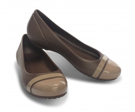 Women’s Cap Toe Flat